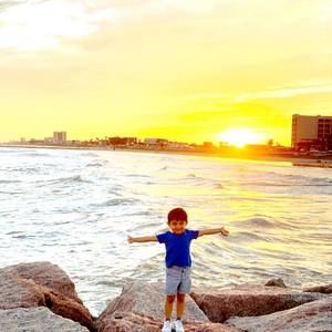 Meet your Posher, Ashvin   n